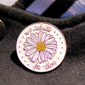 Daisy Memorial Pin